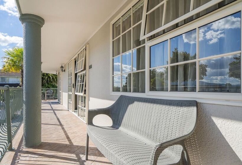 Hotel Silver Fern Rotorua Suites & Spa