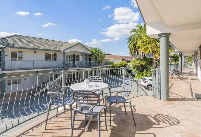 호텔 Silver Fern Rotorua Suites & Spa