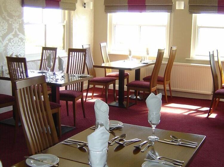 בית מלון כפרי The Cliffemount