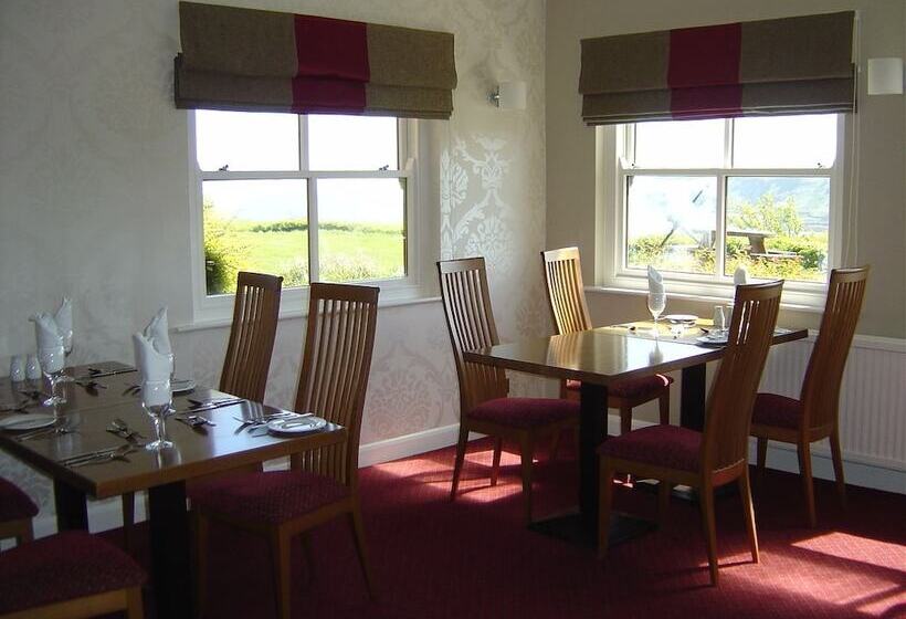 בית מלון כפרי The Cliffemount