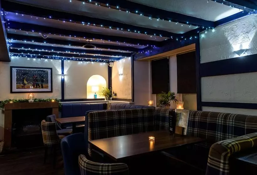 בית מלון כפרי The Crown