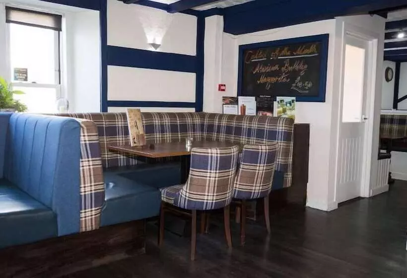 בית מלון כפרי The Crown