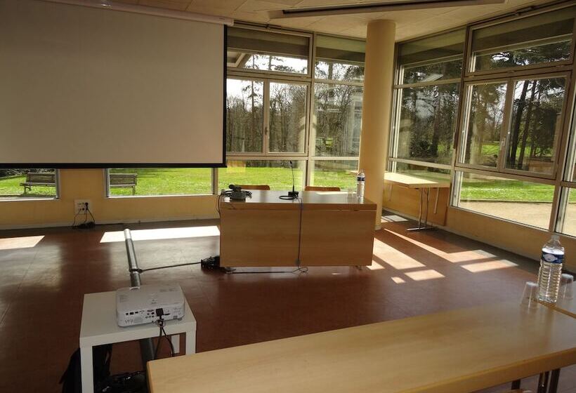 호텔 Hôtel Valpré