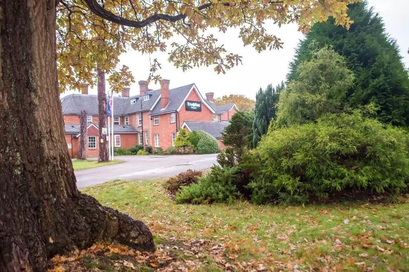 Ifield Court Hotel & Restaurant