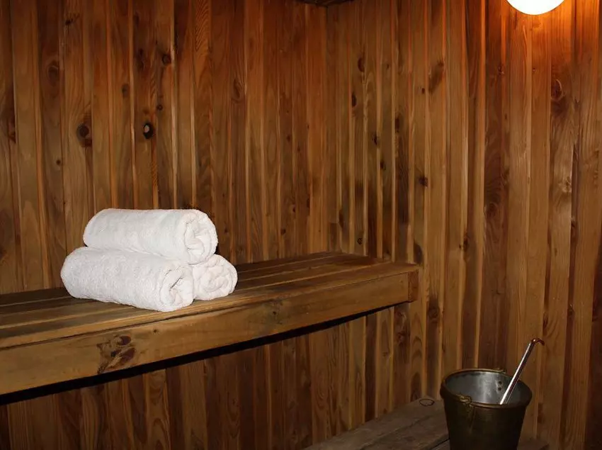 Lisa Rose Motel