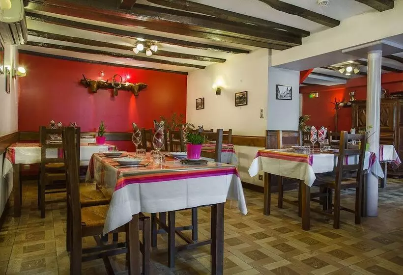 Logis Hotel Erreguina