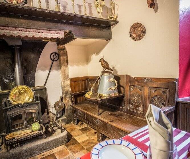 Logis Hotel Erreguina