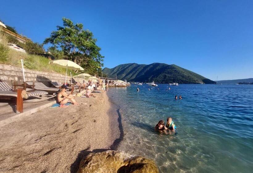 پانسیون Bluemarine Rooms & Apartments