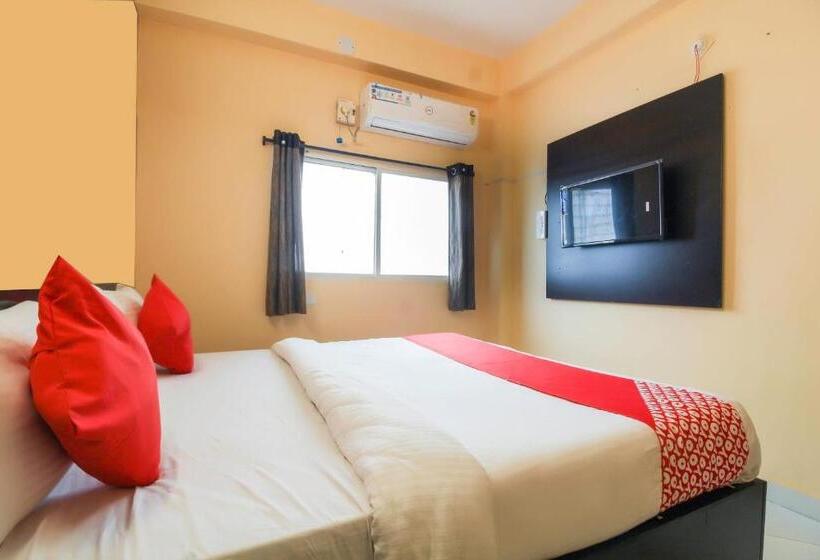 בית מלון כפרי Oyo 68235 Rresidency