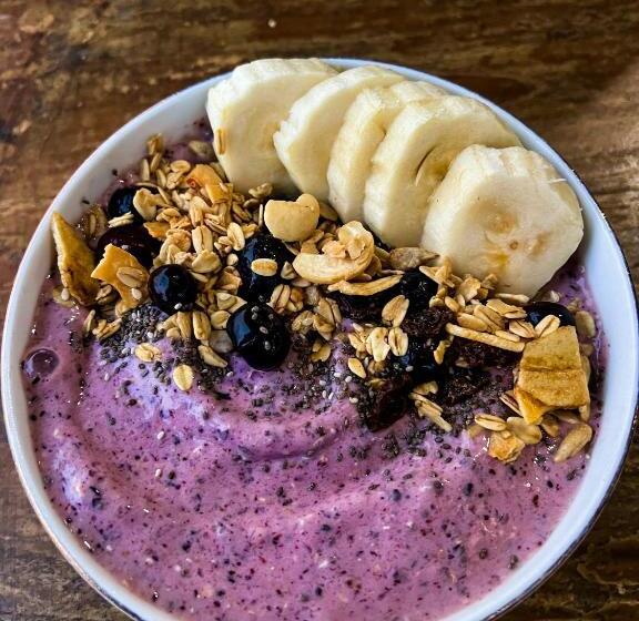 Отель Bronze Bungalows