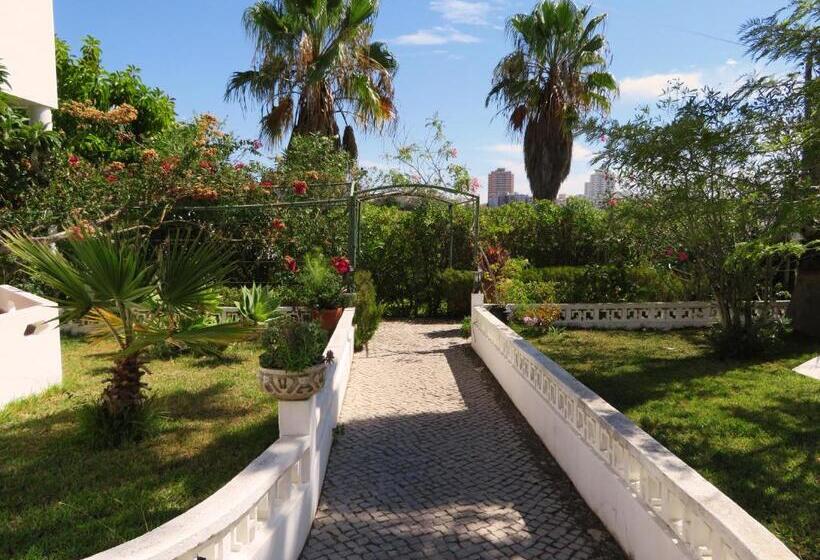 تختخواب و صبحانه Villa Alcaide