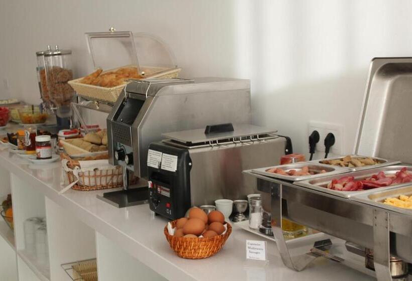 تختخواب و صبحانه Villa Alcaide