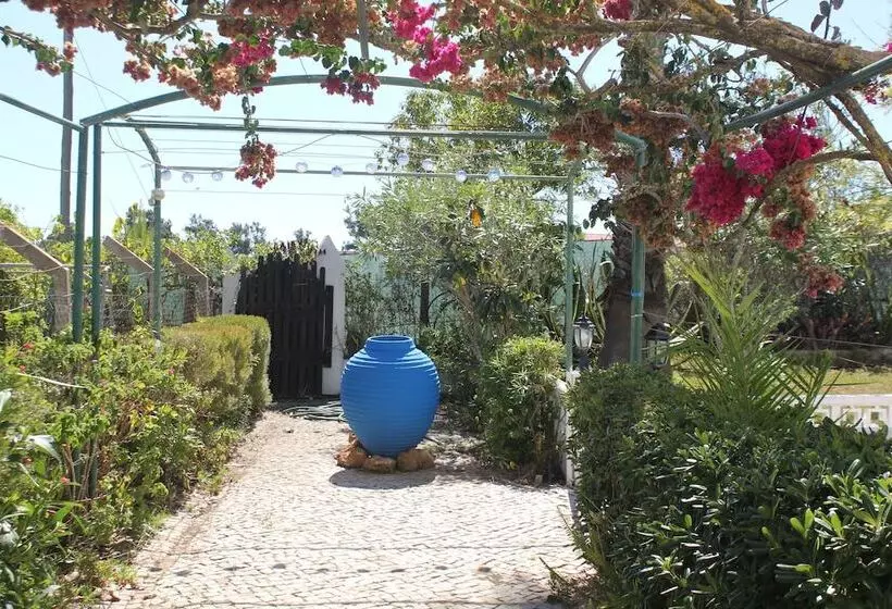 تختخواب و صبحانه Villa Alcaide