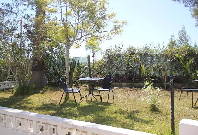 تختخواب و صبحانه Villa Alcaide