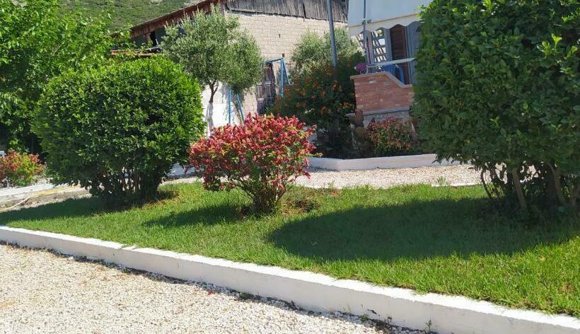 Pensão Garden Rooms