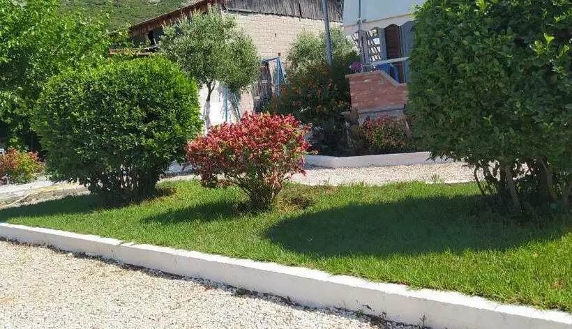 پانسیون Garden Rooms