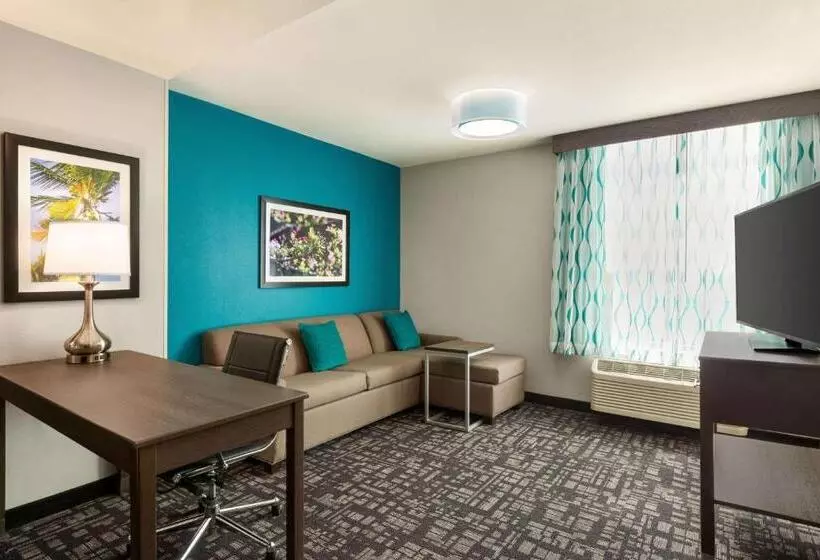 Hotelli La Quinta By Wyndham Gainesville