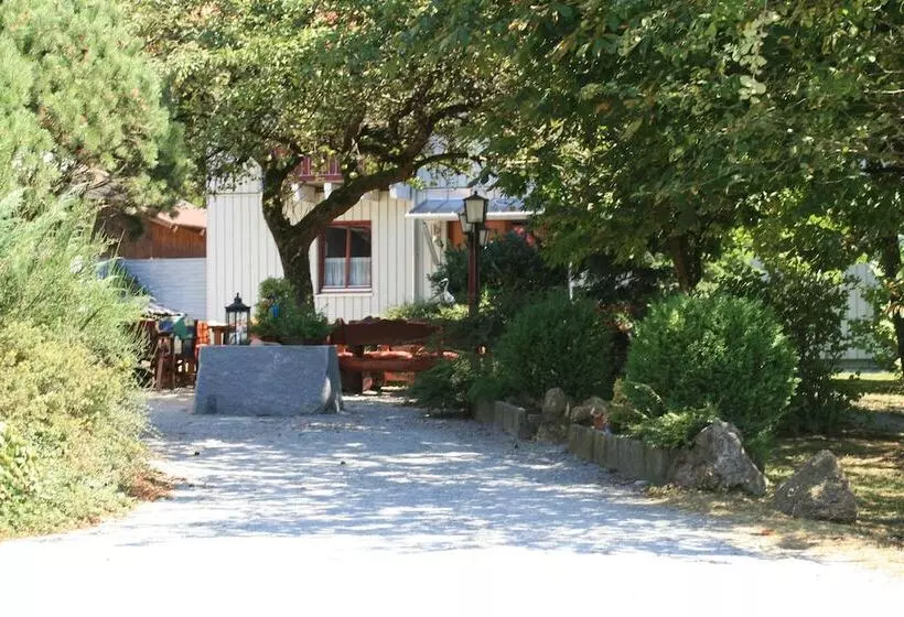 צימר Waldpension Jagerstuberl