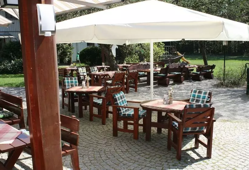 צימר Waldpension Jagerstuberl