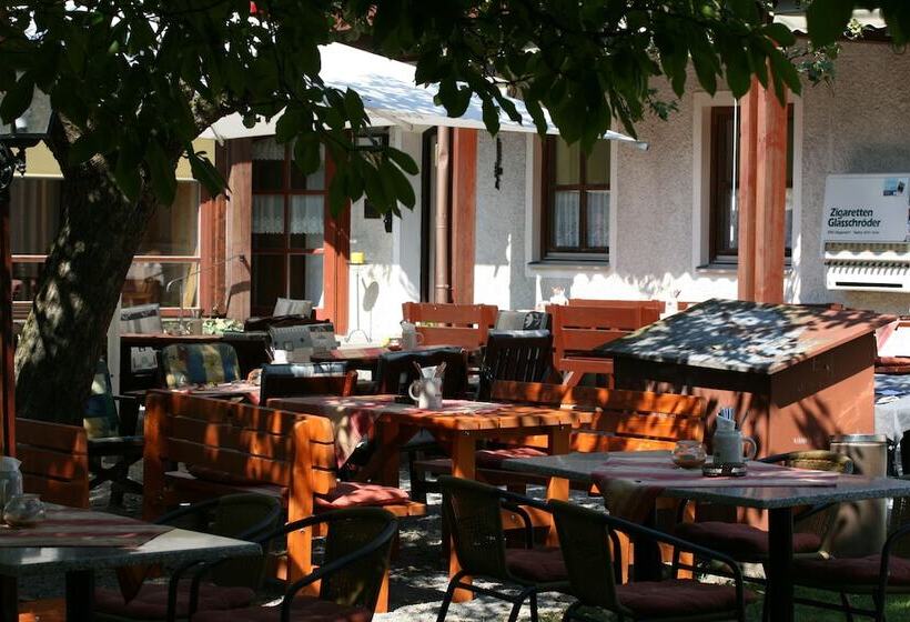 צימר Waldpension Jagerstuberl