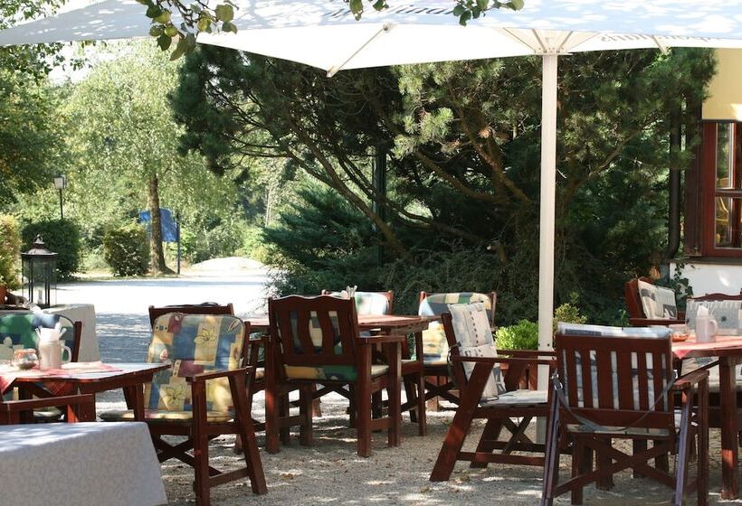 צימר Waldpension Jagerstuberl