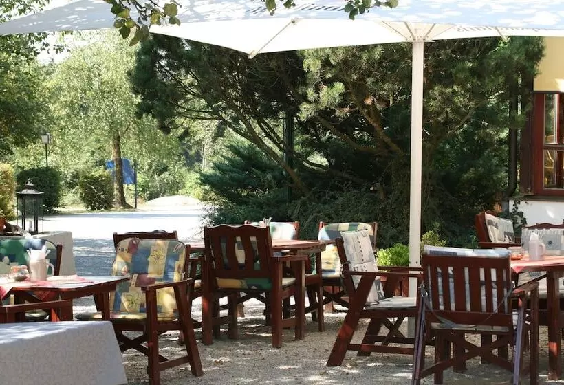 צימר Waldpension Jagerstuberl