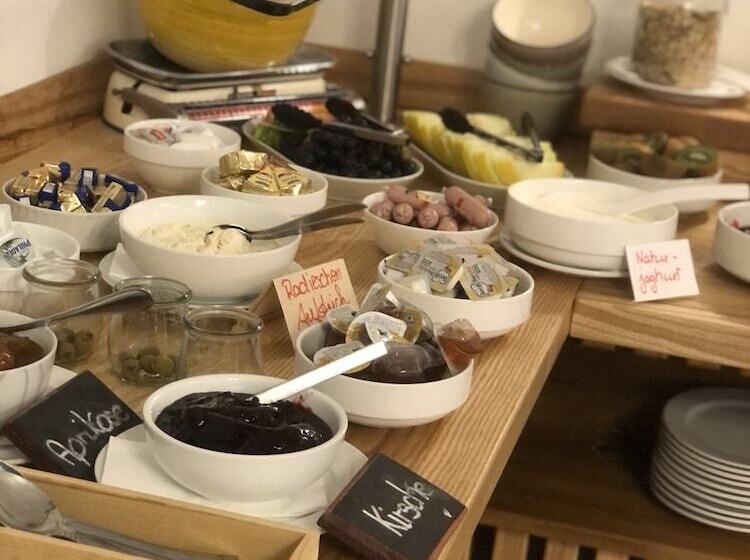 צימר Waldpension Jagerstuberl