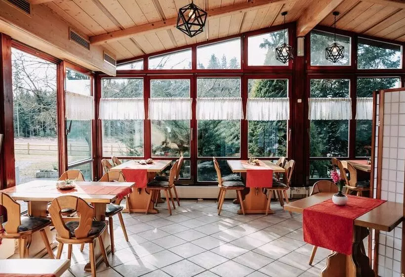 צימר Waldpension Jagerstuberl