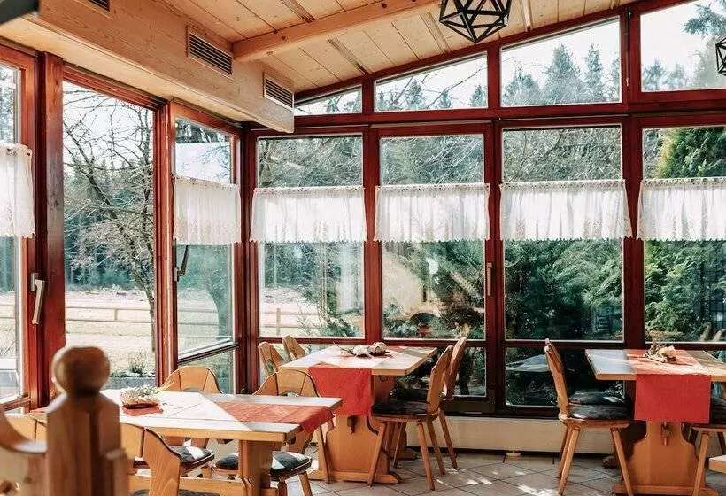 צימר Waldpension Jagerstuberl