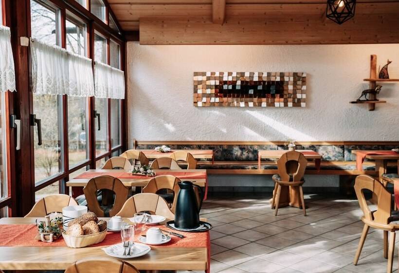 צימר Waldpension Jagerstuberl