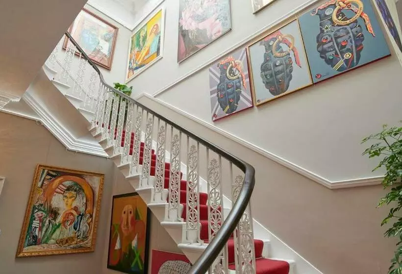 Hotelli 24 Royal Terrace