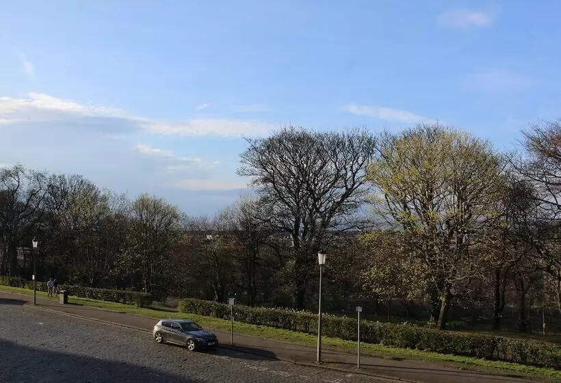 Hotelli 24 Royal Terrace