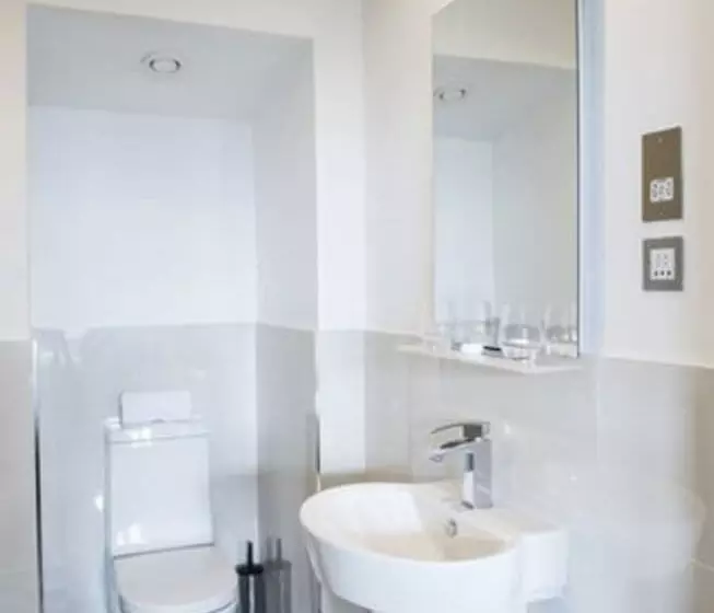 Hotelli 24 Royal Terrace