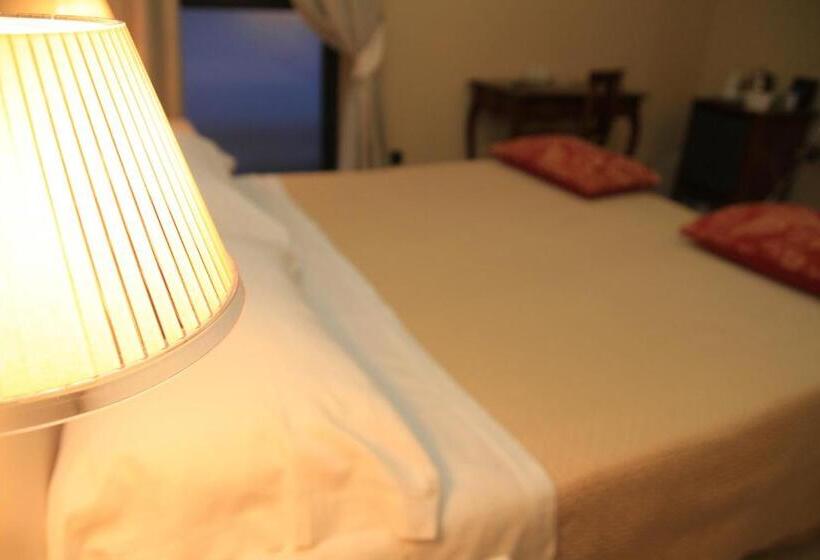 בית מלון כפרי Albergo Della Ceramica