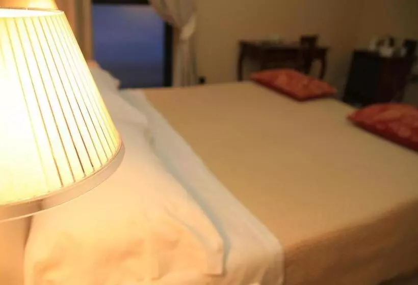 Отель Albergo Della Ceramica