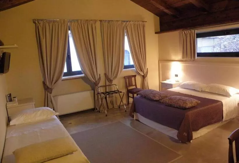 Отель Albergo Della Ceramica