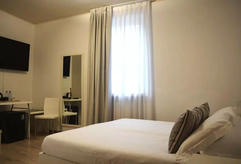 ホテル Alle Porte