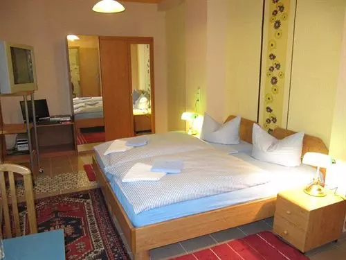 Отель Am Märchenbrunnen