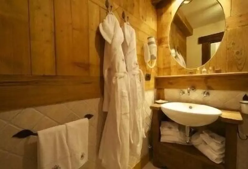 Отель Au Coeur Des Neiges & Spa