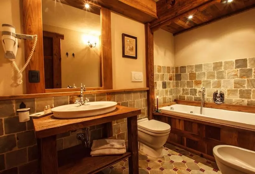 Отель Au Coeur Des Neiges & Spa