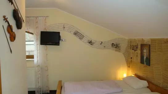 ホテル & Ferienwohnungen Bohlenblick