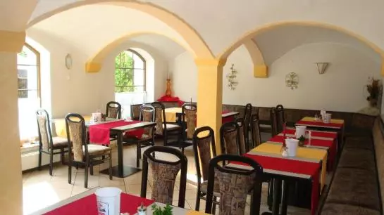 ホテル & Ferienwohnungen Bohlenblick