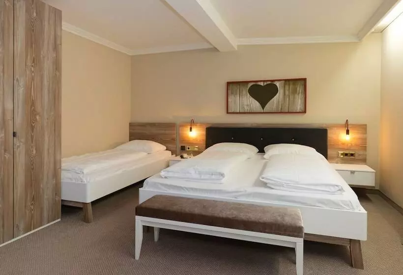 ホテル Burgfrieden