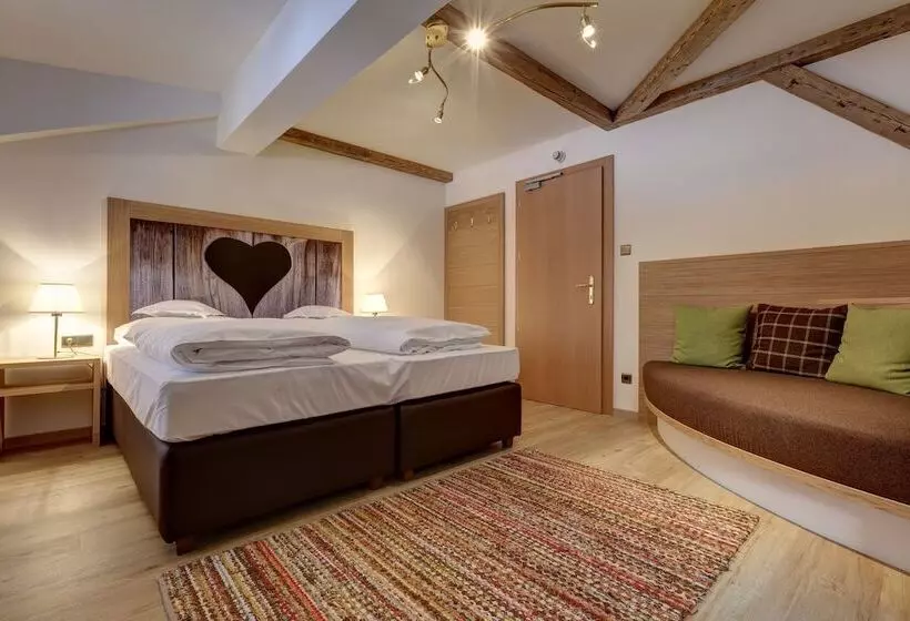 ホテル Burgfrieden