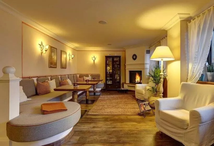 ホテル Burgfrieden