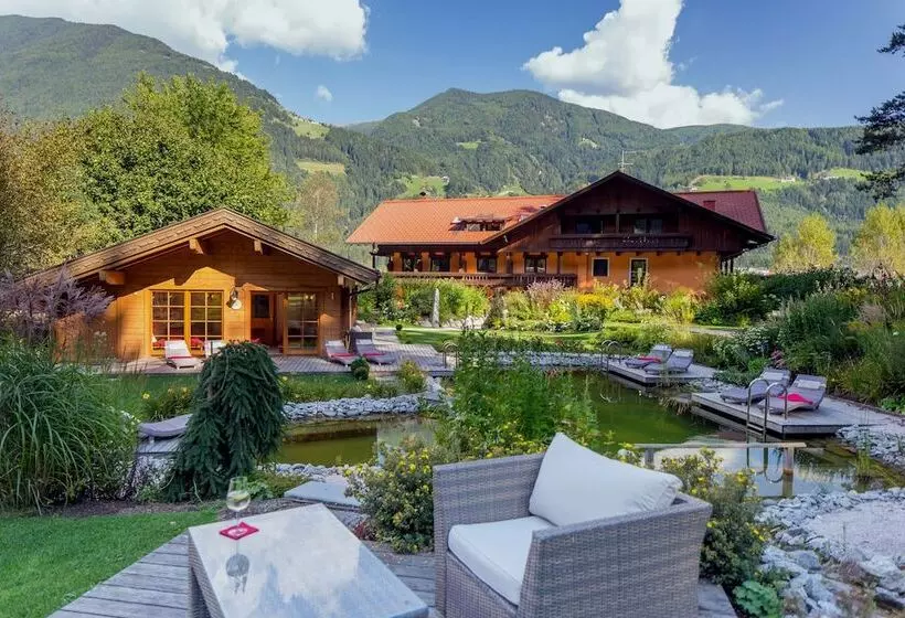 ホテル Burgfrieden