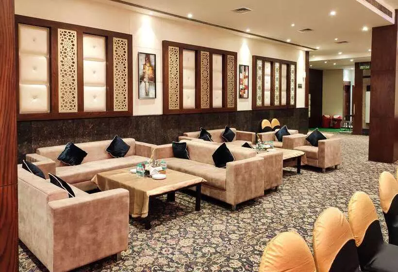 ホテル Comfort Inn Tulip Heights