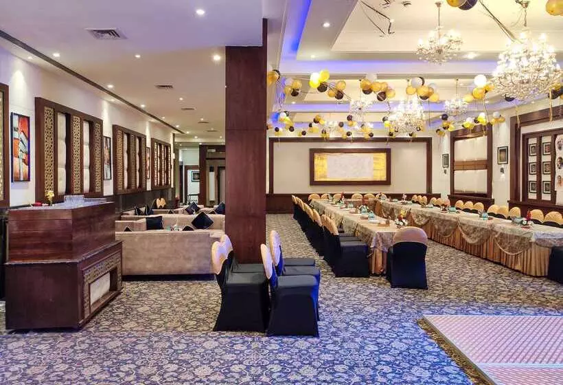 ホテル Comfort Inn Tulip Heights