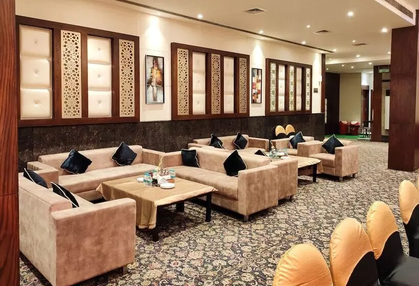 ホテル Comfort Inn Tulip Heights