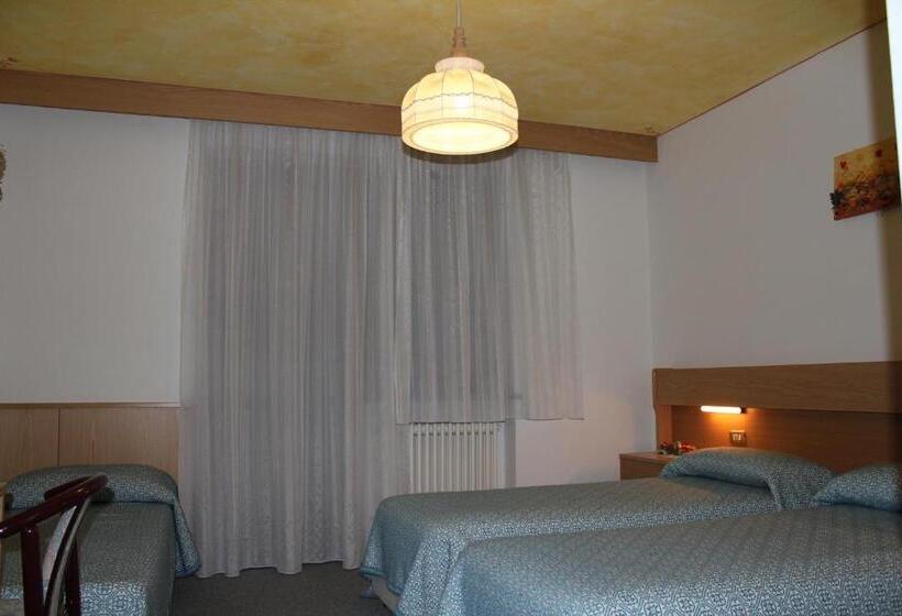 בית מלון כפרי Garni Ongaro